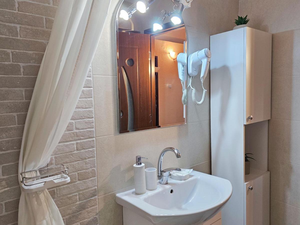 Central Park Apartment Turda Exterior foto